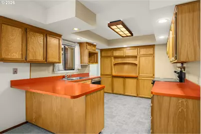 7245 N Macrum Ave, Portland, OR 97203 - Photo 12