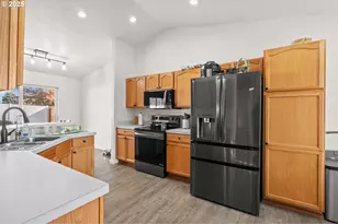 620 W Wren Ave, Hermiston, OR 97838 - Photo 16