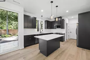 65065 E Lupine Dr, Rhododendron, OR 97049 - Photo 10