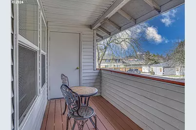 8913 SE Rhone St, Portland, OR 97266 - Photo 26