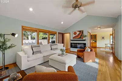 2990 Gilham Rd, Eugene, OR 97408 - Photo 16