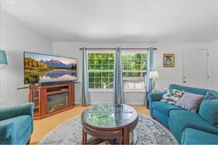 475 E 9th St, Rainier, OR 97048 - Photo 4
