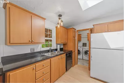 475 E 9th St, Rainier, OR 97048 - Photo 10