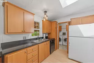 475 E 9th St, Rainier, OR 97048 - Photo 10