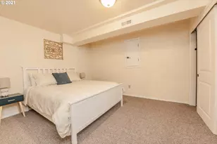 16121 NE San Rafael St, Portland, OR 97230 - Photo 20