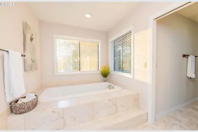 16121 NE San Rafael St, Portland, OR 97230 - Photo 26