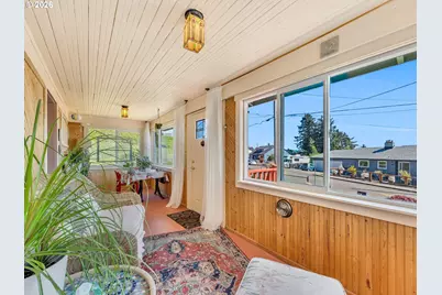 683 Florence Ave, Astoria, OR 97103 - Photo 6