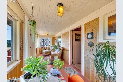 683 Florence Ave, Astoria, OR 97103 - Photo 8