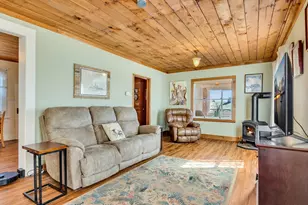 683 Florence Ave, Astoria, OR 97103 - Photo 12