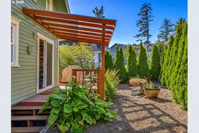 683 Florence Ave, Astoria, OR 97103 - Photo 40