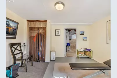 683 Florence Ave, Astoria, OR 97103 - Photo 38