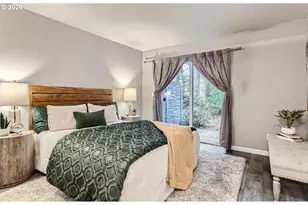 11369 SW Sycamore Pl, Portland, OR 97223 - Photo 16