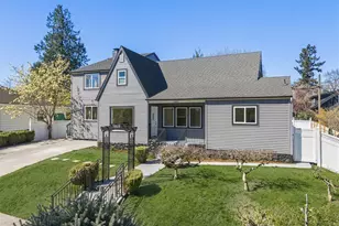 5609 NE 32nd Ave, Portland, OR 97211 - Photo 2