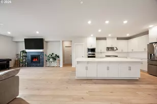 16800 SW Dowitcher Ln, Beaverton, OR 97007 - Photo 8