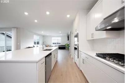 16800 SW Dowitcher Ln, Beaverton, OR 97007 - Photo 10