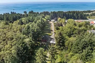 14339 Hwy 101, Brookings, OR 97415 - Photo 34