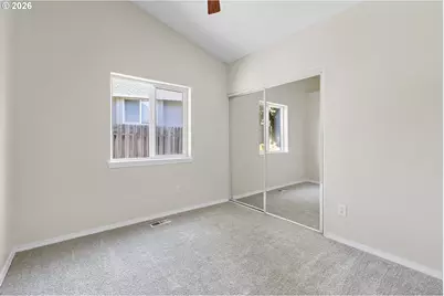 20003 Torrey Pines Ct, Oregon City, OR 97045 - Photo 18