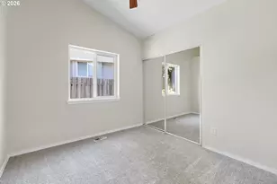 20003 Torrey Pines Ct, Oregon City, OR 97045 - Photo 18