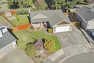 20003 Torrey Pines Ct, Oregon City, OR 97045 - Photo 2