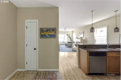 9243 NW Germantown Rd, Portland, OR 97231 - Photo 18