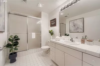 618 NW 12th Ave #404, Portland, OR 97209 - Photo 12