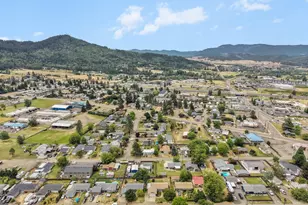 164 Hawthorne St, Sutherlin, OR 97479 - Photo 40