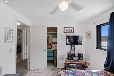 2220 Maine Ct, North Bend, OR 97459 - Photo 26