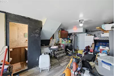 2220 Maine Ct, North Bend, OR 97459 - Photo 34