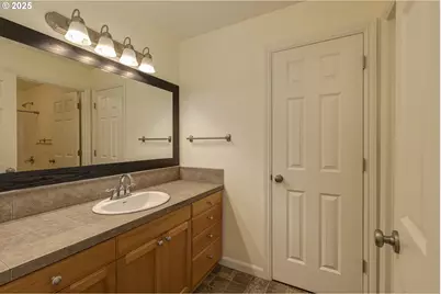 940 Hayes St, Mount Angel, OR 97362 - Photo 20