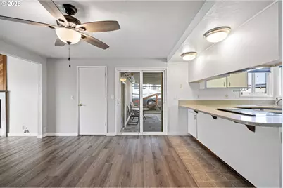 1132 T St, Springfield, OR 97477 - Photo 32