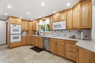 3562 SE Cedar St, Hillsboro, OR 97123 - Photo 12