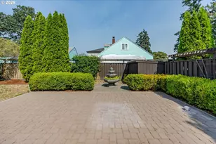 1221 Juniper St, Junction City, OR 97448 - Photo 40