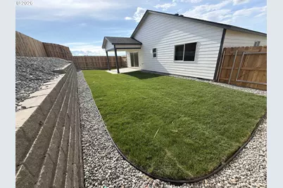 596 Arthur St, Umatilla, OR 97882 - Photo 32