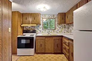 22069 Erica Dr, Aurora, OR 97002 - Photo 6