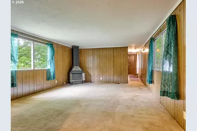 22069 Erica Dr, Aurora, OR 97002 - Photo 2