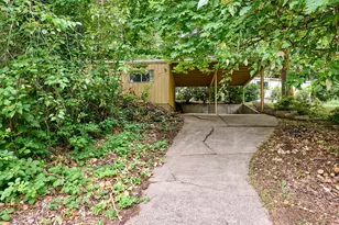22069 Erica Dr, Aurora, OR 97002 - Photo 18