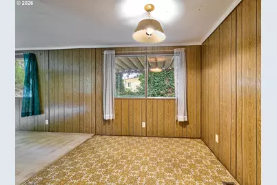 22069 Erica Dr, Aurora, OR 97002 - Photo 4