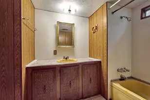 22069 Erica Dr, Aurora, OR 97002 - Photo 12