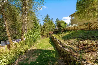 1947 SE Meadow Ct, Gresham, OR 97080 - Photo 30
