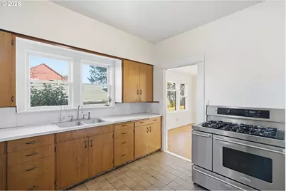 7619 SE Insley St, Portland, OR 97206 - Photo 12