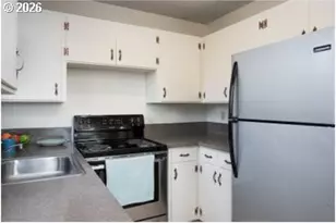 1800 SE Stark St SE, Portland, OR 97214 - Photo 8