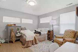 715 S McLoughlin Blvd, Oregon City, OR 97045 - Photo 12