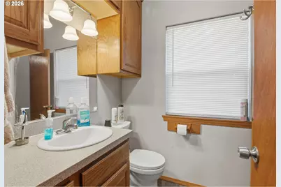 715 S McLoughlin Blvd, Oregon City, OR 97045 - Photo 10