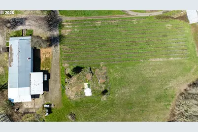 687 Hubbard Creek Rd, Umpqua, OR 97486 - Photo 22