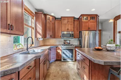 72 Blue Mountain Rd, Castle Rock, WA 98611 - Photo 10