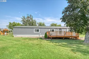 81235 W 8th Rd, Irrigon, OR 97844 - Photo 2