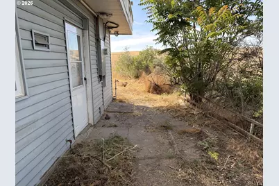 40 NE Mount Hebron Dr, Pendleton, OR 97801 - Photo 6