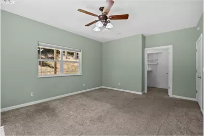 460 Little Branch Ln, Roseburg, OR 97471 - Photo 16