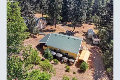 460 Little Branch Ln, Roseburg, OR 97471 - Photo 32