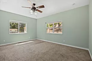 460 Little Branch Ln, Roseburg, OR 97471 - Photo 18